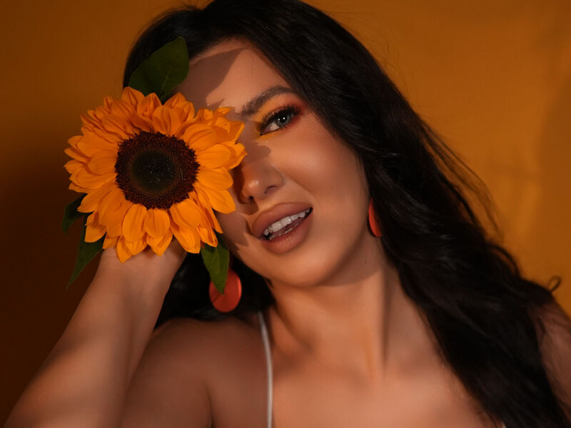 How you can find webcam that is great for crotch tonguing interests